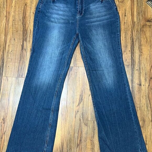 Source Unknown Denim - Vintage y2k Low Waist Bootcut Jeans.Cross Print Straight Leg Denim jeans